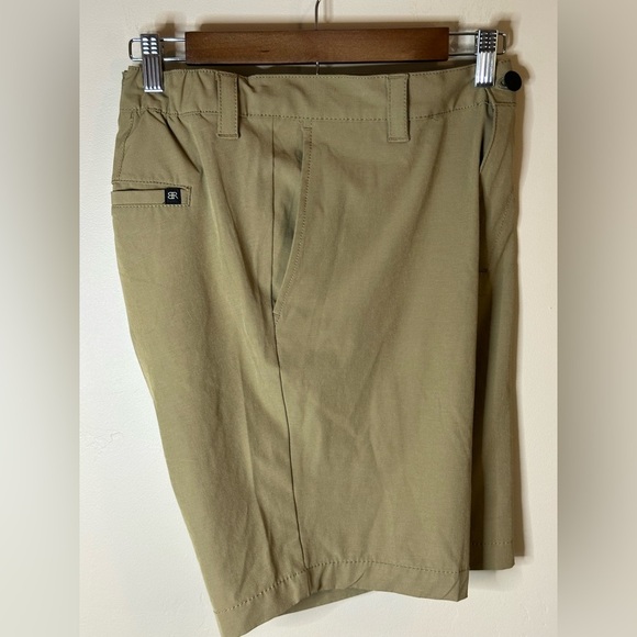 Banana Republic Other - Banana Republic Khaki Men's Shorts 32” - 9” inseam